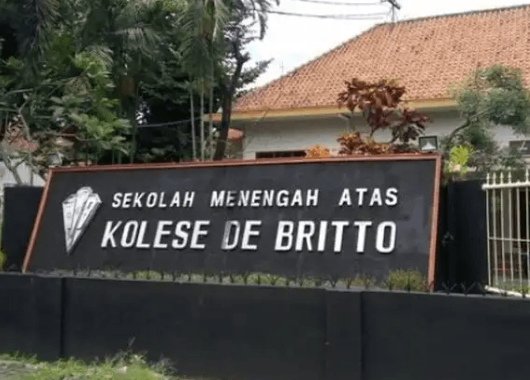 De Britto College
